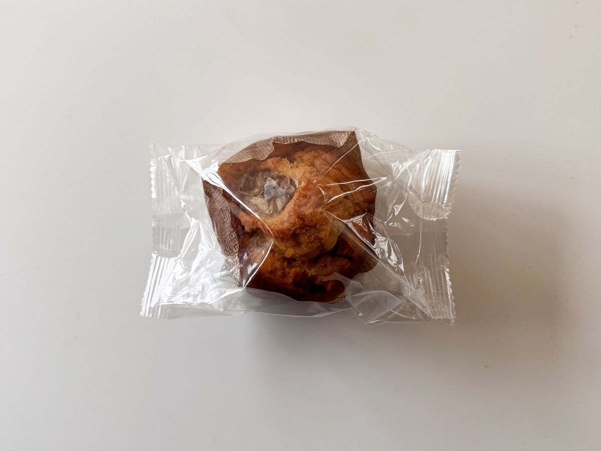 オイシックスのおためしセットで届いたバナナマフィンを上から撮影した写真