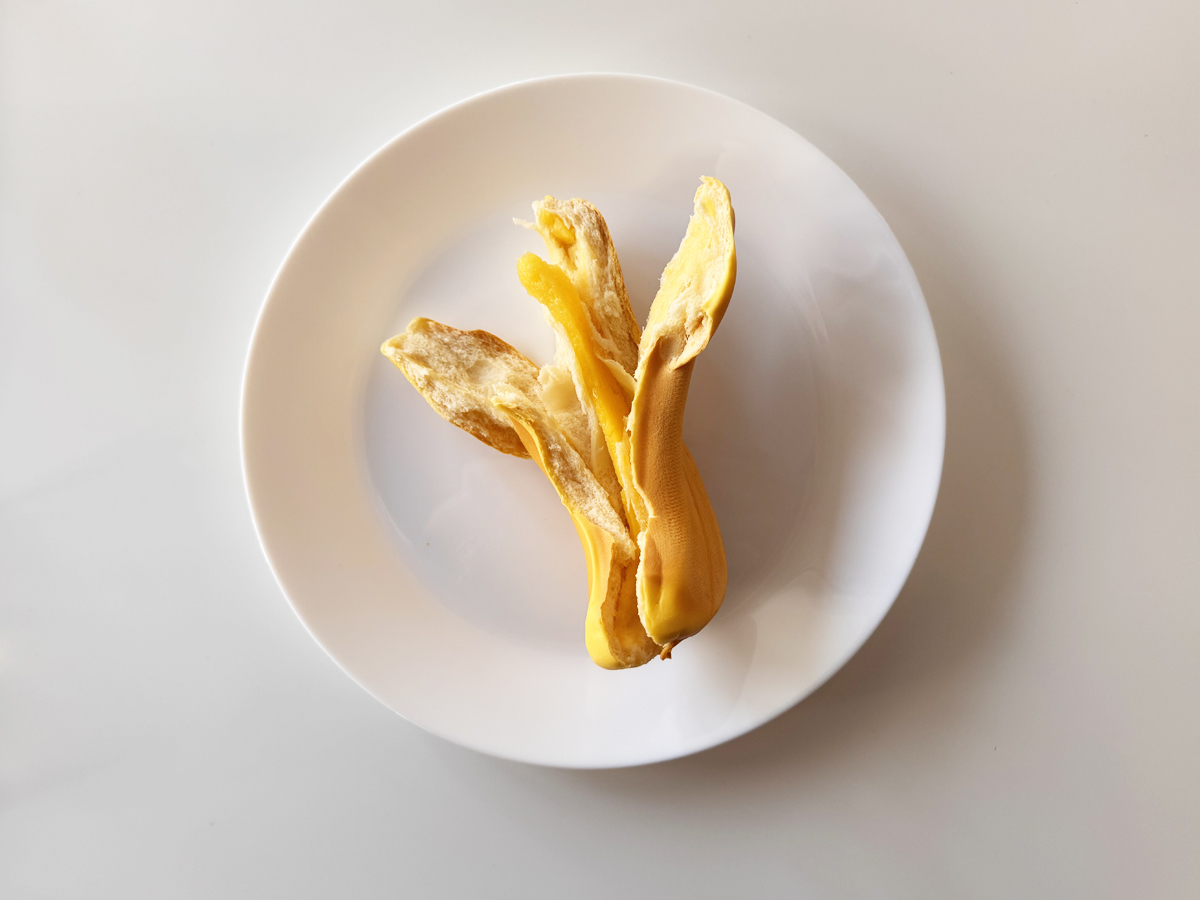 剥けるバナナパンの断面写真